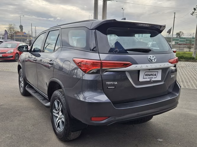 Toyota Fortuner 2.7 Aut 2021