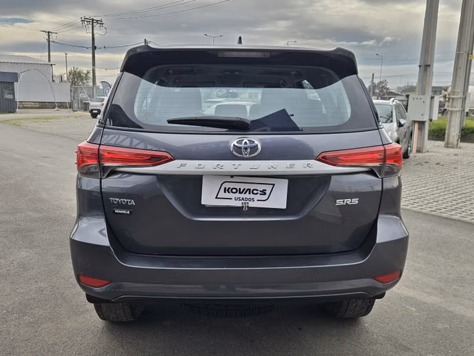 Toyota Fortuner 2.7 Aut 2021