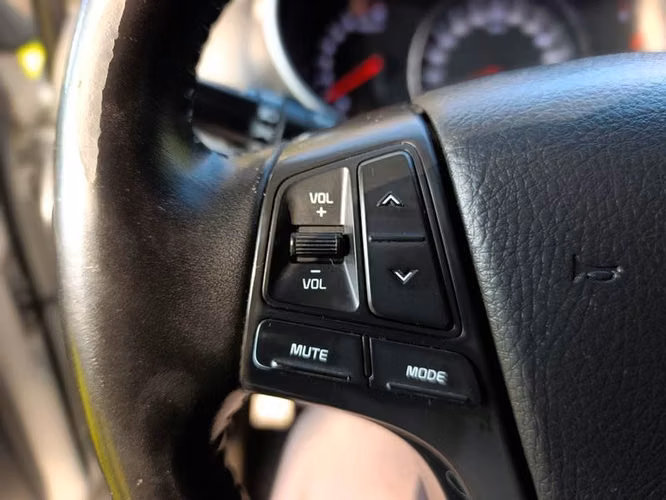KIA SORENTO EX 7S GSL 6AT 4X4 - 2013 | 2600