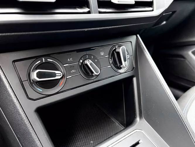 VOLKSWAGEN NIVUS TSI AT COMFORTLINE - 2023 | 375