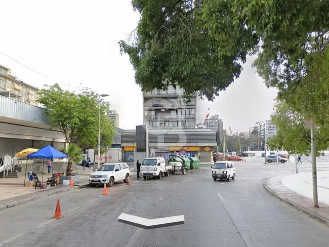 Local esquina en centro de Viña
