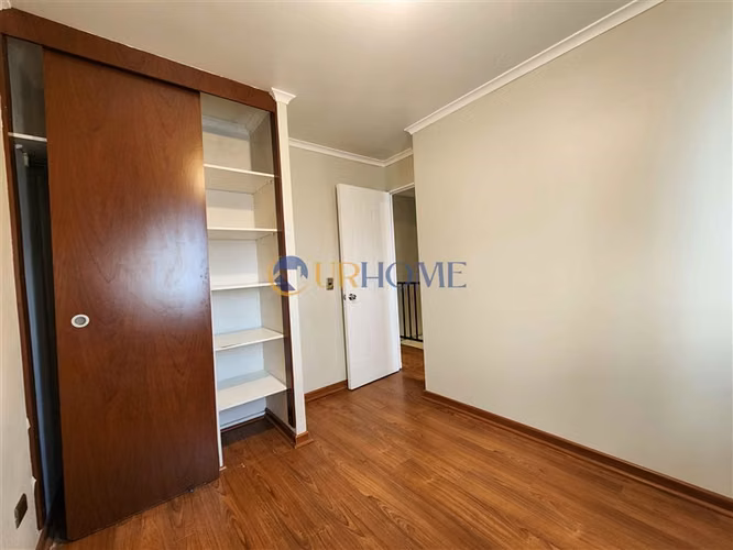 Casa en venta de 3 dorm. 3 baños y estacionamiento ENEA