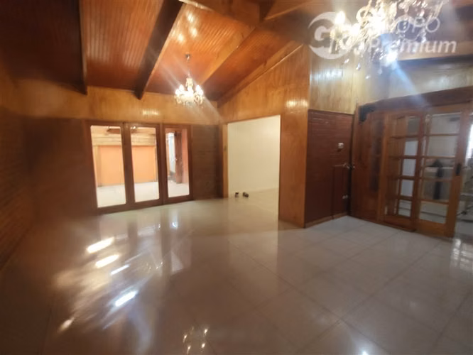 Excelente casa para arriendo en Nova hacienda