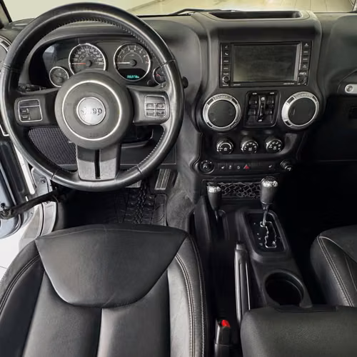 Jeep Wrangler Unlimited Sahara 4x4 3.6 AT 2017 - $24.000.000