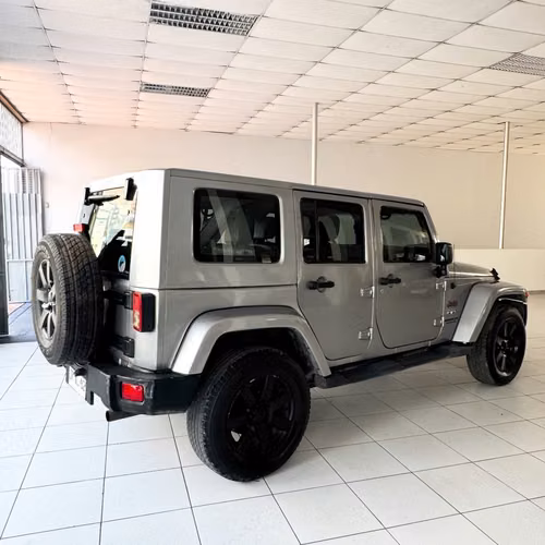 Jeep Wrangler Unlimited Sahara 4x4 3.6 AT 2017 - $24.000.000