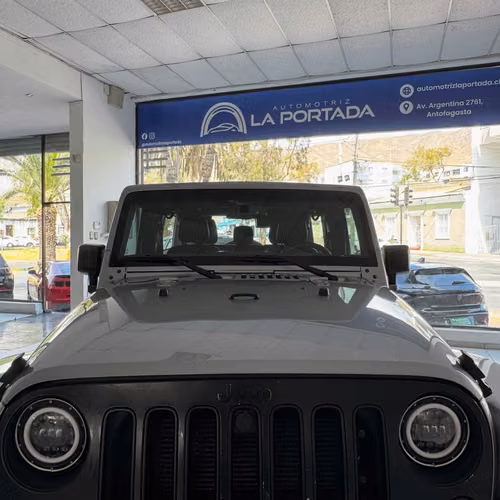 Jeep Wrangler Unlimited Sahara 4x4 3.6 AT 2017 - $24.000.000