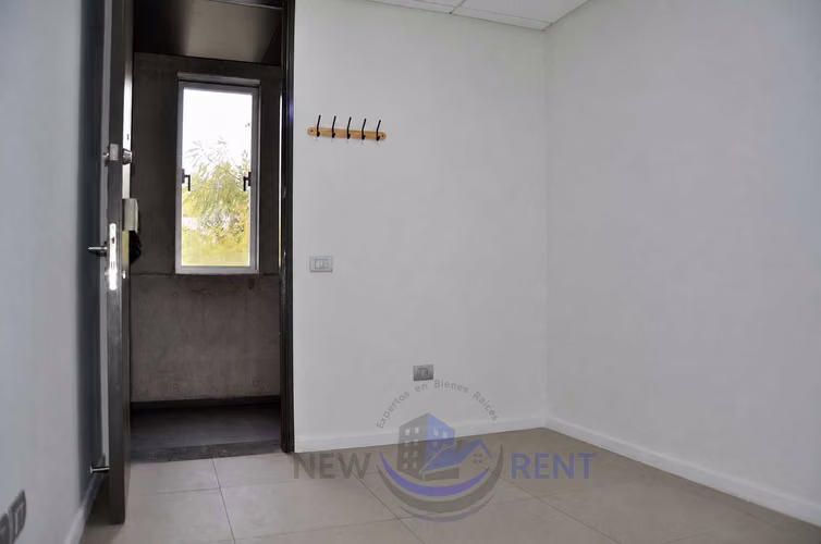 Oficina en Vitacura, recepcion y un privado (178007) - Imagen 4
