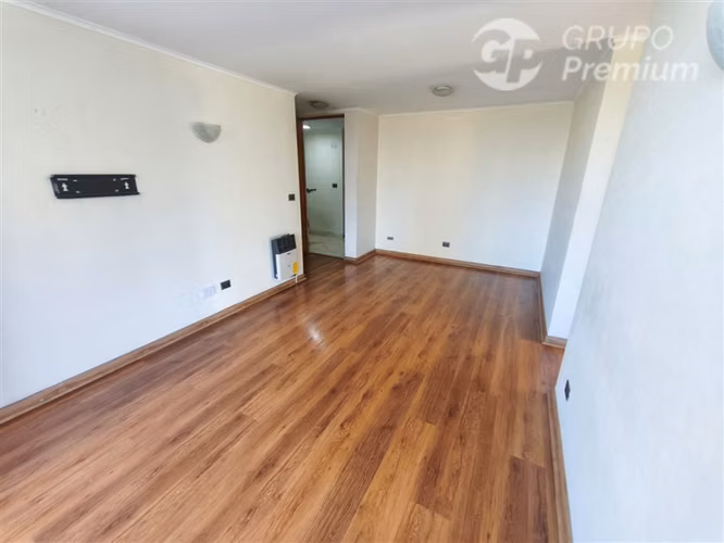 Departamento en arriendo de 3 dorm. en San Miguel