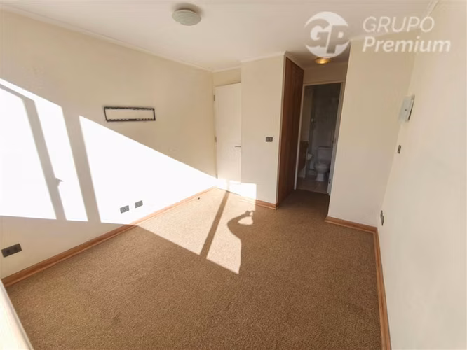 Departamento en arriendo de 3 dorm. en San Miguel