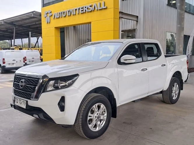 NISSAN NAVARA 2024