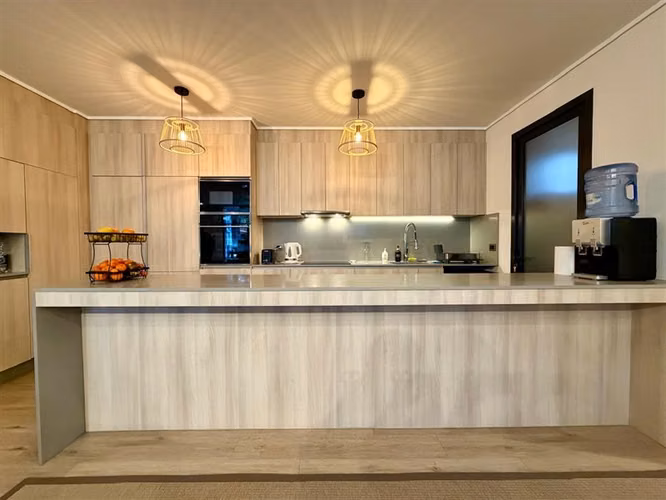 Dpto en venta de 3 dorm con jardín. en Lo Barnechea - Imagen 5