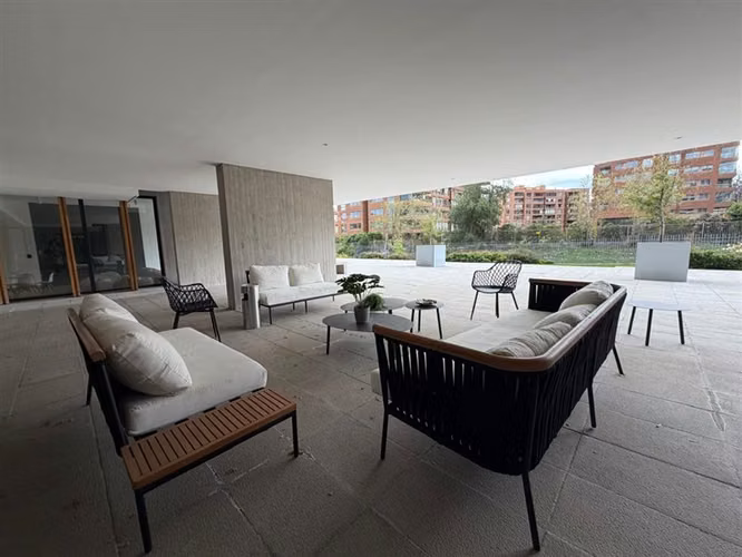 Dpto en venta de 3 dorm con jardín. en Lo Barnechea - Imagen 14