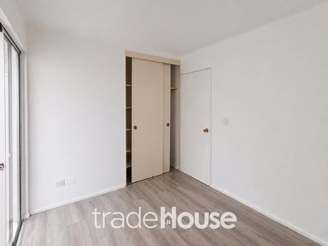 Casa en venta de 3 dorm 2 baños. en La Serena