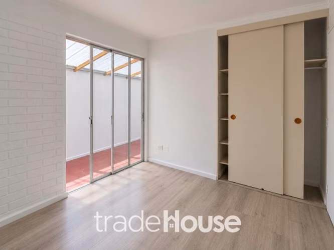 Casa en venta de 3 dorm 2 baños. en La Serena