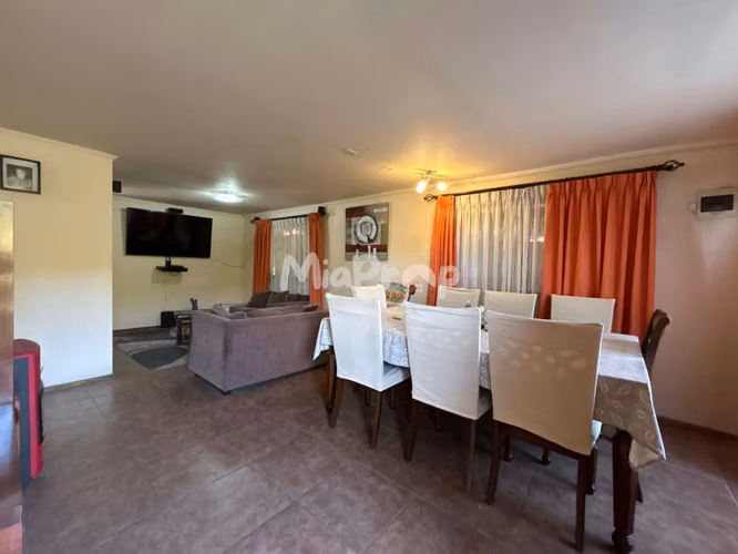 SE ARRIENDA PARCELA 3D3B EN COLINA CON PISCINA - Imagen 9