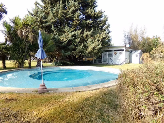 Casa en venta de 4 dorm. en Talagante