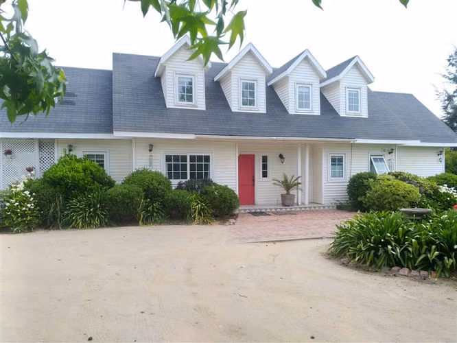 Casa en venta de 4 dorm. en Talagante