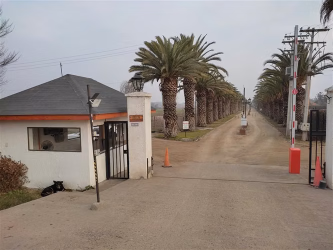 Casa en venta de 4 dorm. en Talagante