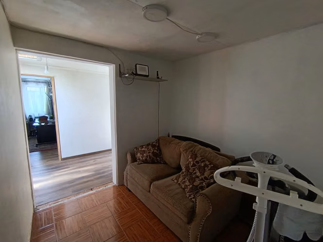 Casa Amplia en Pudahuel - entre Barrancas y Laguna Sur – 3D/2B/2E - Imagen 8