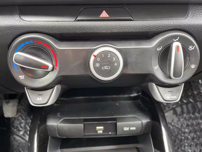 KIA RIO5 EX FULL 1.6 CC 6 MT AÑO 2021
