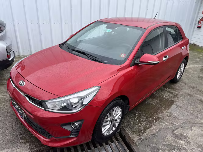 KIA RIO5 EX FULL 1.6 CC 6 MT AÑO 2021