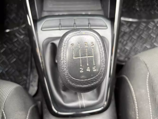 KIA RIO5 EX FULL 1.6 CC 6 MT AÑO 2021