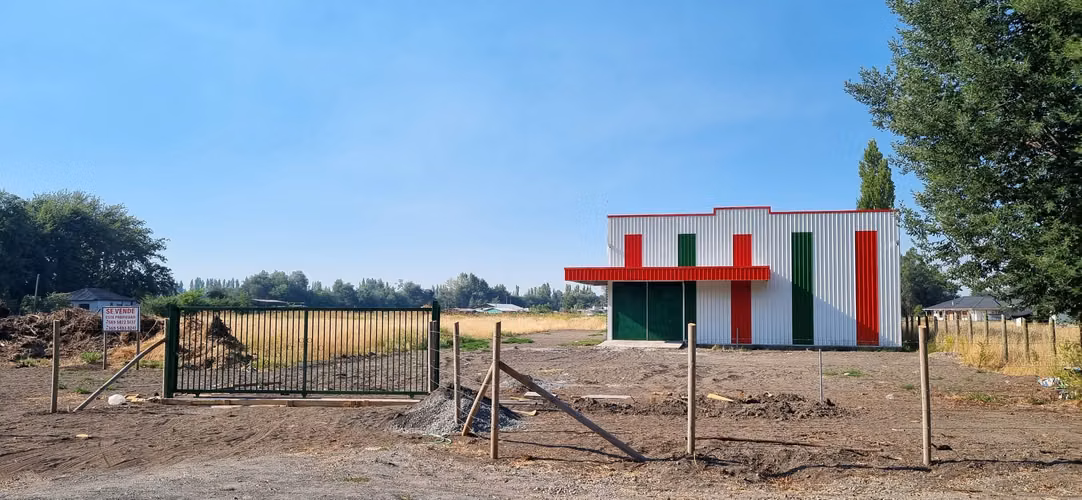 VENTA DE PARCELA CON GALPON NUEVO-RESERVA DE MONTE AGUILA