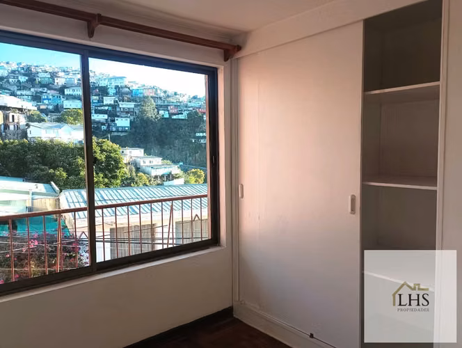 Departamento 3 dormitorios y terraza | Cerro Merced, Valparaíso