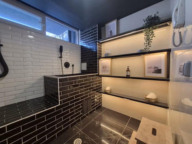 RETAIL Isidora Errazuriz 2315 2 Dorm Piso 2