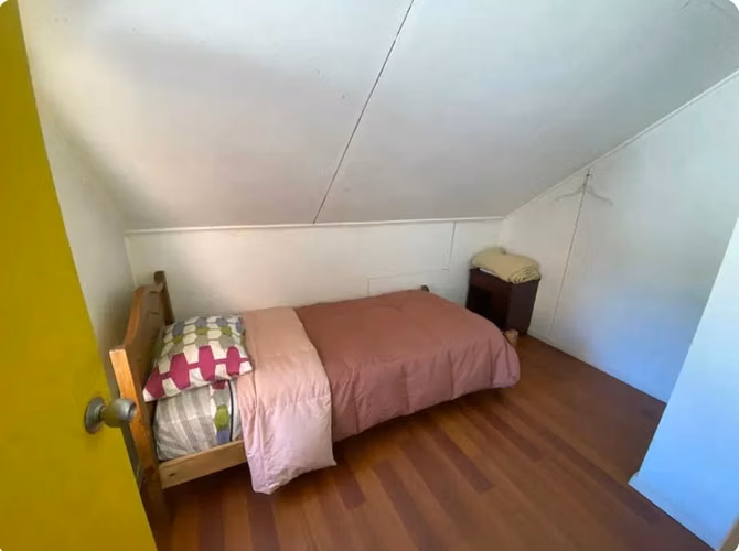 CASA DE DOS PISOS A CUADRAS DE LA UNIVERSIDAD MAYOR Y CATOLICA Y A PASOS DEL LIDER DE PRIETO - Imagen 19