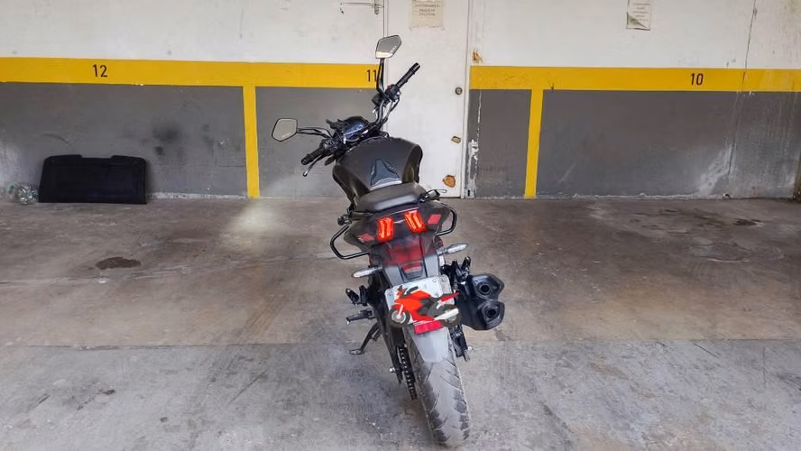 Vendo moto Bajaj Dominar 400 cc
