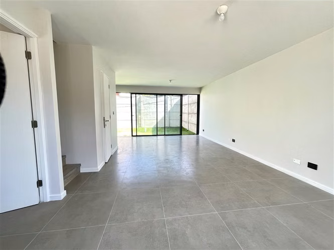 5.450 UF Casa Nueva 3D3B 1 Estac Condominio Huechuraba - Imagen 9