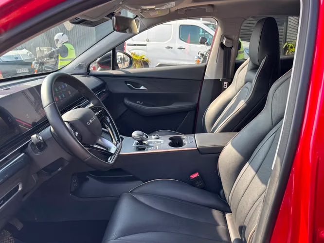 Omoda C5 1.5 T LUXURY AT 2025