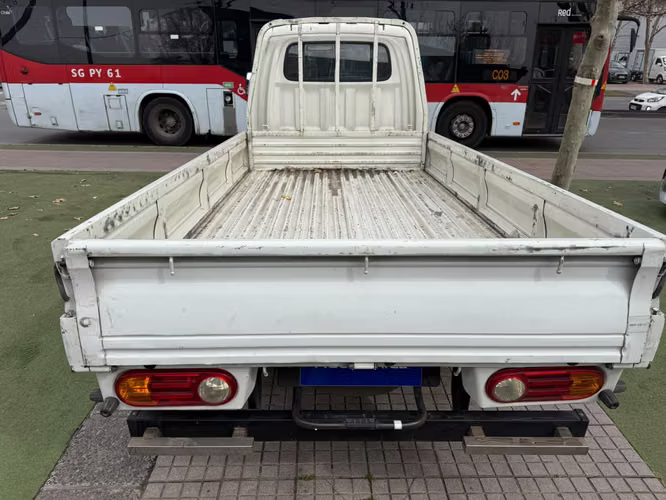 Hyundai Porter 2.5 STD CRDI DIESEL 4X2 HR EURO5 A2 PS AV MT 2P.