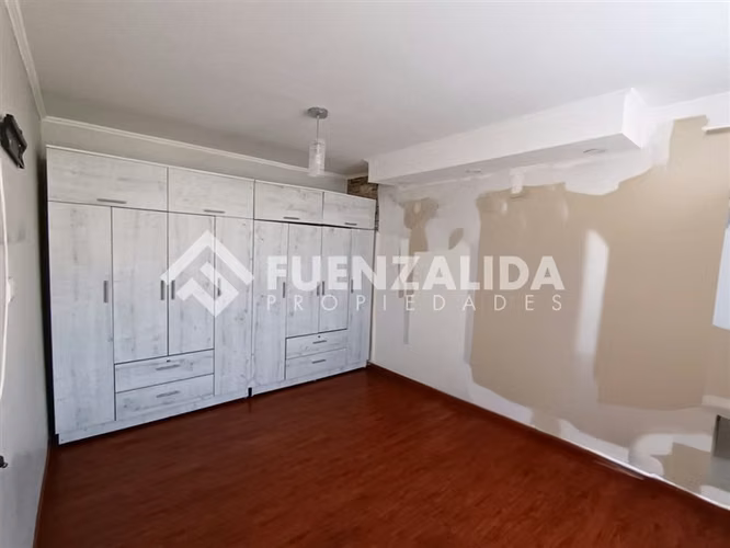 Casa en arriendo de 4 dormitorios en Puente Alto, ECH