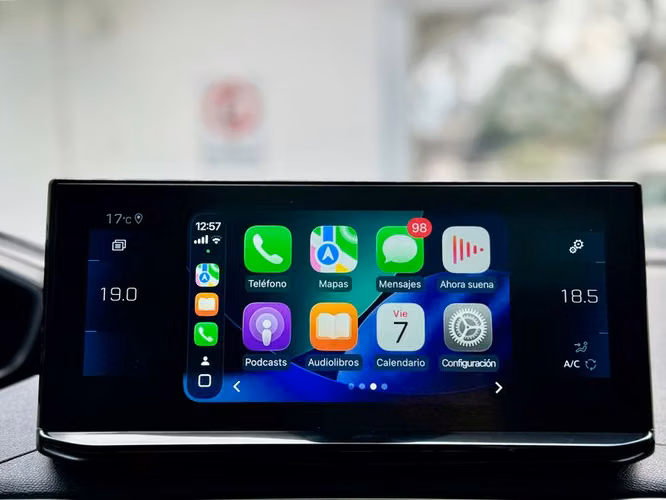 PEUGEOT 5008 GT BLACK PACK BLUEHDI 130 EAT8 - 2024 | 2940