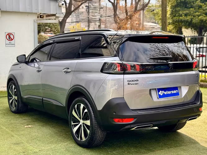 PEUGEOT 5008 GT BLACK PACK BLUEHDI 130 EAT8 - 2024 | 2940