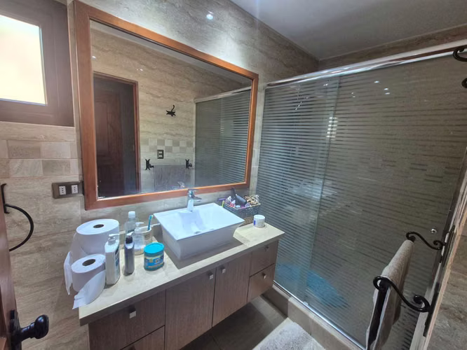 Amplia Casa con Diseño Moderno (178499) - Imagen 5