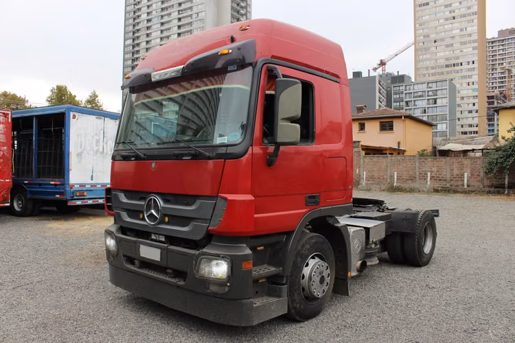 Tracto Mercedes Benz Actros 1836 Ls año 2012 AT 4X2 562.000 KMS LITERA