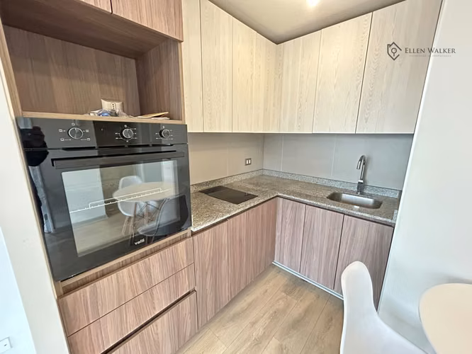 Semi Nuevo 1 Dormitorio + bodega; Av. Perú, C° San Cristobal