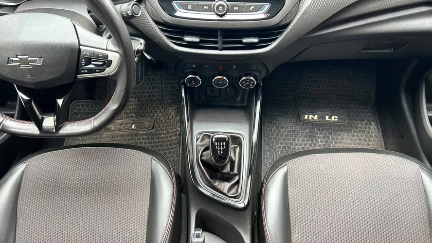 Chevrolet Onix Turbo HB RS 1.0 MT (2023)