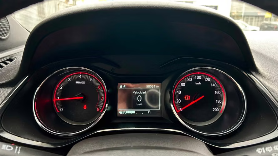 Chevrolet Onix Turbo HB RS 1.0 MT (2023)