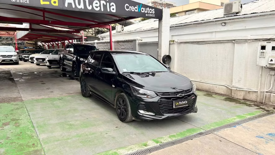 Chevrolet Onix Turbo HB RS 1.0 MT (2023)