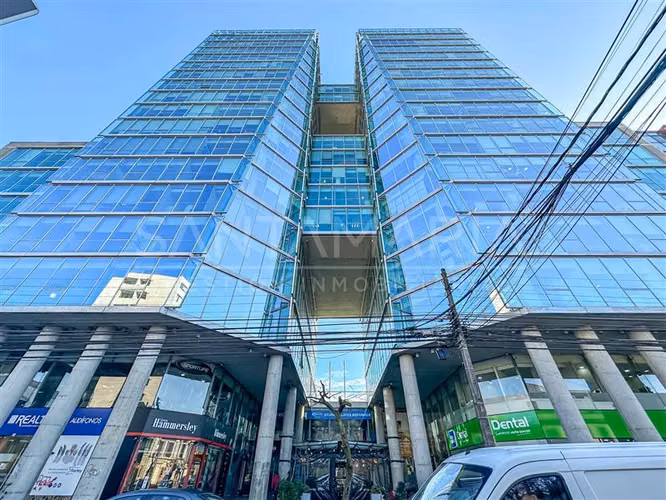 Oficina en arriendo 3 Privados en Cochrane, Concepción