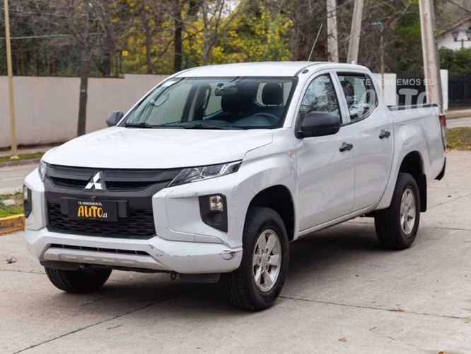 Mitsubishi L200 2.4 Work Cr Diesel Wf Dob. Cab.