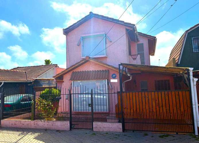 Amplia Casa en Sector Universitario (178503)