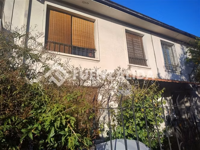 Casa en venta de 3 dorm. en Santiago
