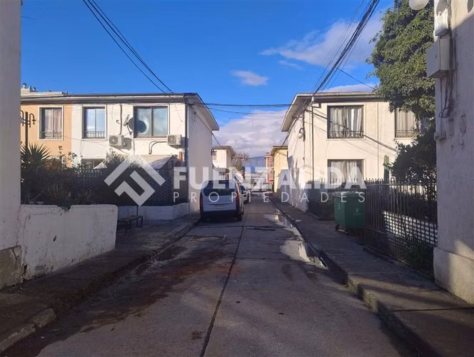 Casa en venta de 3 dorm. en Santiago