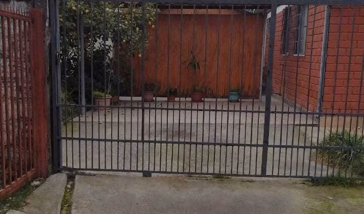 Casa en venta 5 de Abril con Aeropuerto , Estacion central