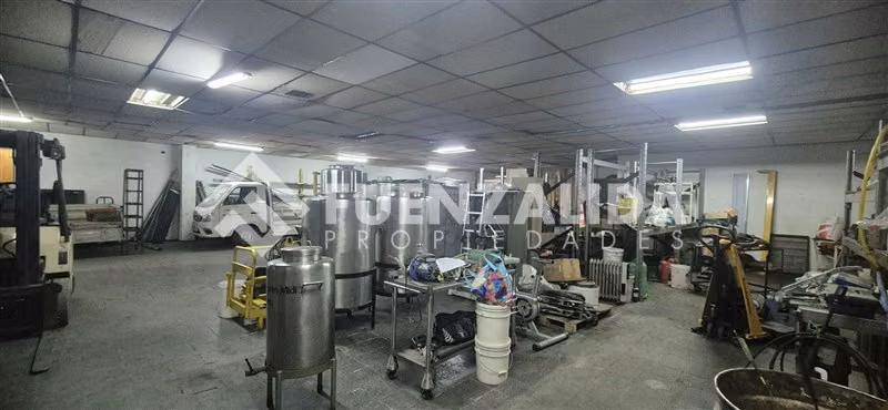 Galpón de uso Industrial o comercial en venta en San Miguel